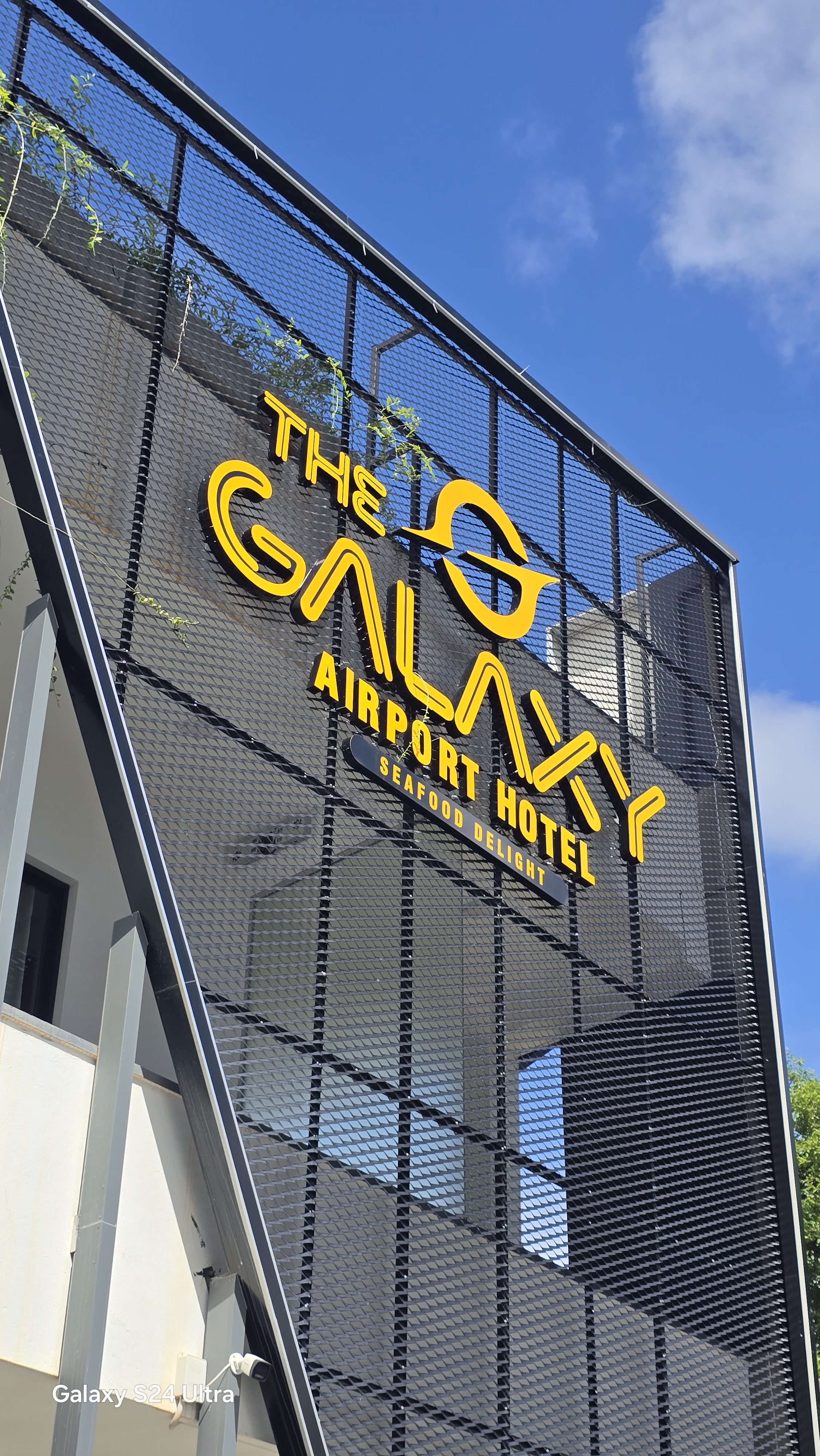 Luxury bathroom at The Galaxy Airport Hotel